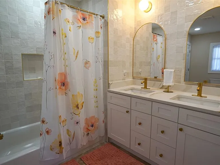 929 Lantana Ave — Photo 10