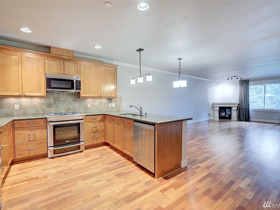 1st image of 18609 SE Newport Way APT 303