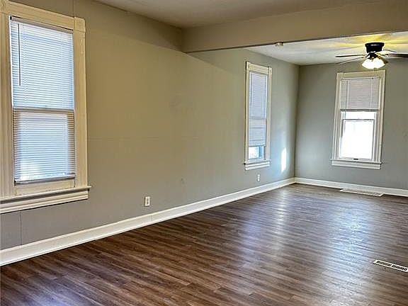 5th image of 2905 Olive St