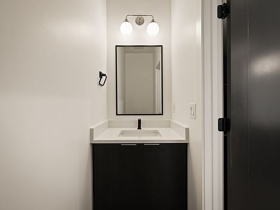 4th image of 594 E Savvy Cv S #40