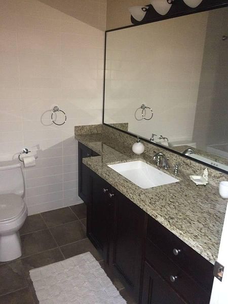 West Vancouver Apartment for rent - 2 Bedrooms — photo 7
