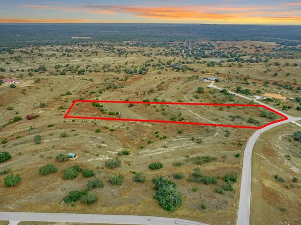 241 Summit Ledge Dr, Johnson City, TX 78636