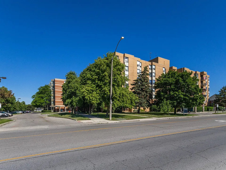 18 Mall Rd #407