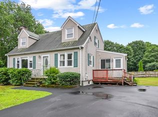 2 David Cir, Woburn, MA 01801