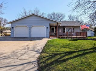 309 Boulder St SW, Hutchinson, MN 55350