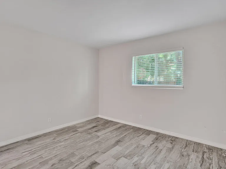 115 SW 1st Ave #1 — Photo 14