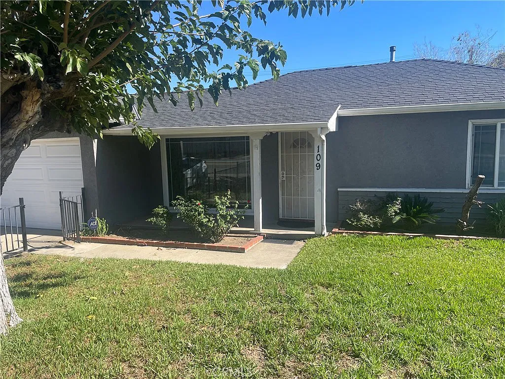 3 bed, 1416 sqft, $2,995 — Photo 3