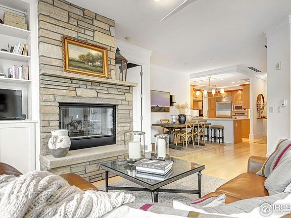 4th image of 1301 Canyon Blvd #309