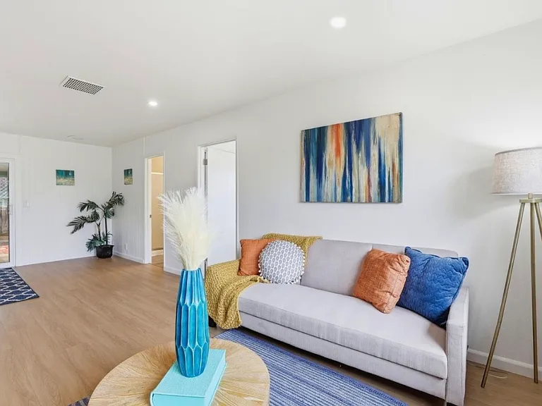 1072 Arroyo Seco Dr — Photo 11