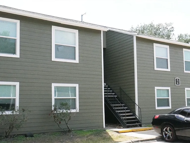 Mosswood Apartments — Photo 27
