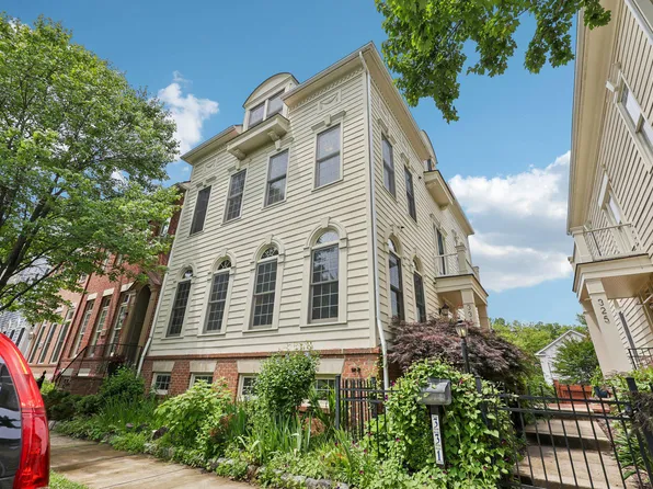 331 Alfandre St, Gaithersburg, MD 20878