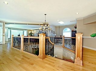 3240 109th Ave SE, Bellevue, WA 98004