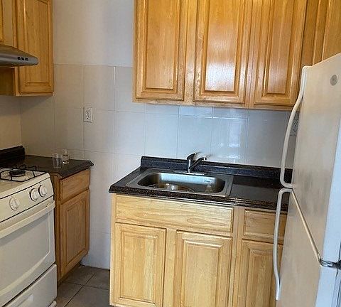 4th image of 142-26 37th Ave #6B