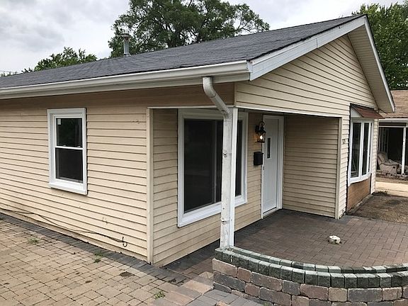 4th image of 1129 Hinckley St