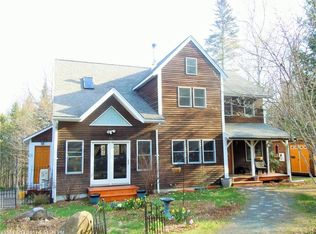 66 Stage Rd, Saint Albans, ME 04971