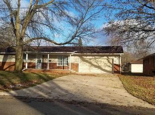 315 S Congress St, Rushville, IL 62681