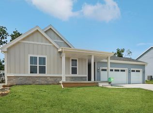 511 Buss Rd, Cottage Grove, WI 53527