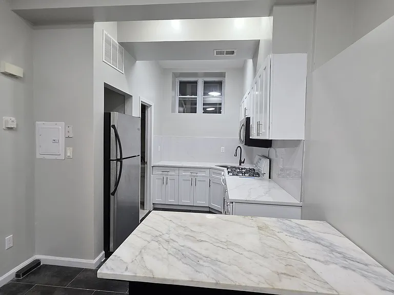Serrell Ave — Photo 18