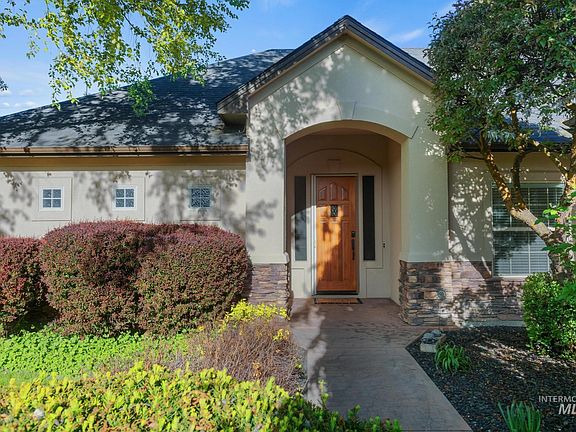 2nd image of 4946 N Villa Ridge Way