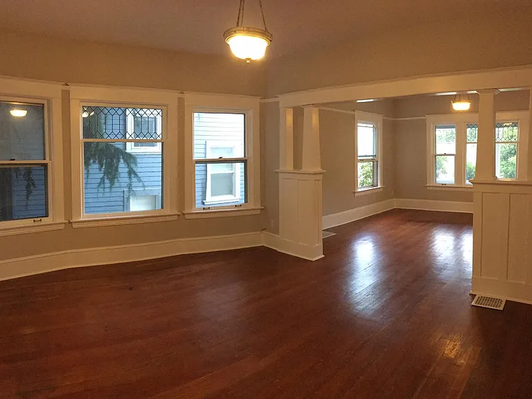 221 S Hamilton St — Photo 2