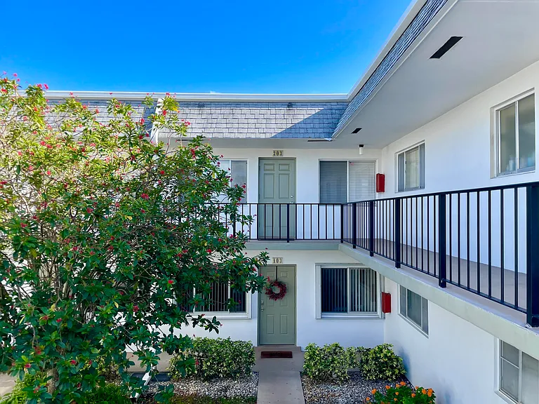 2920 Cynthia Ln #203 — Photo 15