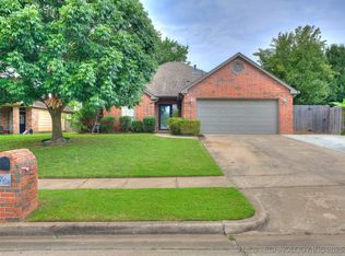 1804 S Maple Ave, Broken Arrow, OK 74012