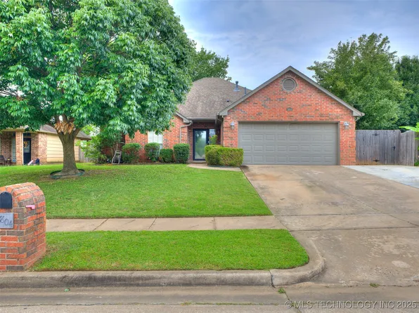 1804 S Maple Ave, Broken Arrow, OK 74012