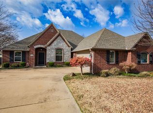 608 SW Barn Valley Rd, Bentonville, AR 72712