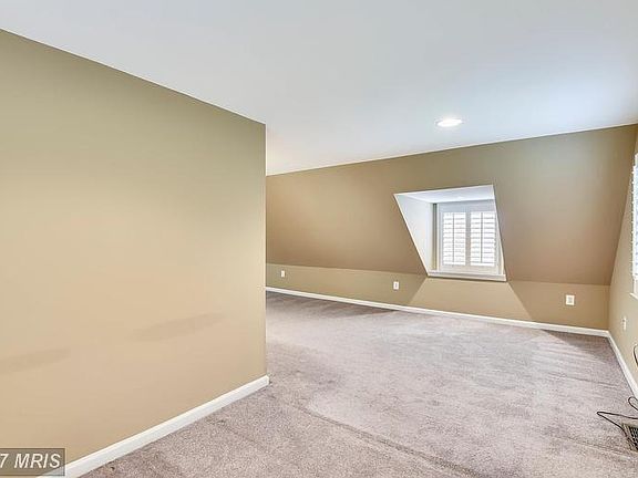 5th image of 3000 Westcott St