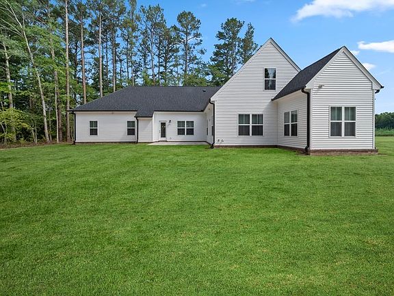 3rd image of 23492 Sugar Hill Rd