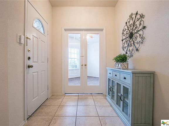 3rd image of 302 Canoe Dr