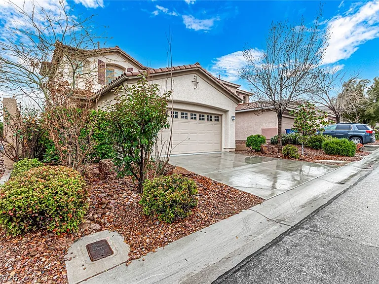 11209 Salentino Ave — Photo 3