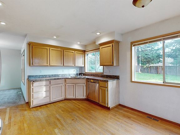 4th image of 12816 120th Street Ct E
