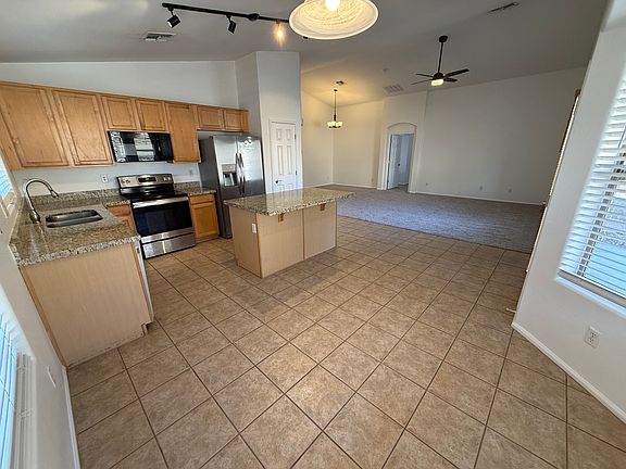 Kitchen with table/nook area