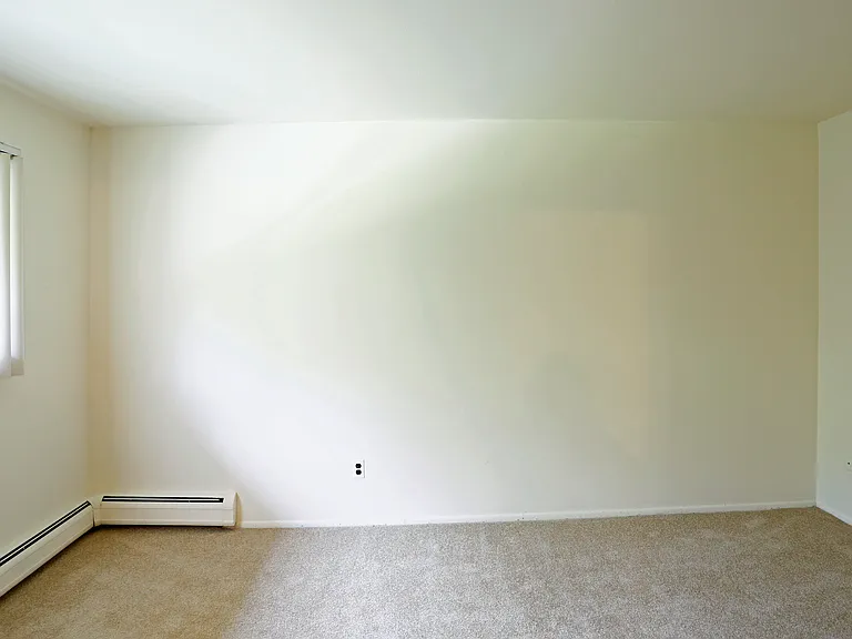 River Bend Apartments — Photo 16