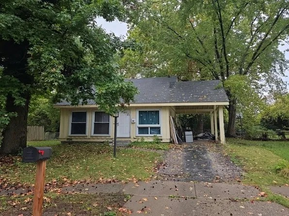 2727 Dawnview Dr, Florissant, MO 63031