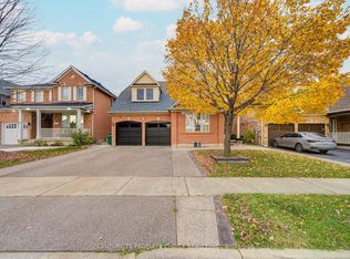 25 Dwyer Dr, Brampton, ON L6S 6L2