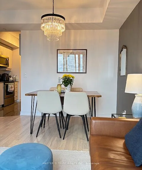 9201 Yonge St #2212 — Photo 3