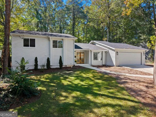 3469 Winter Hill Dr, Marietta, GA 30062