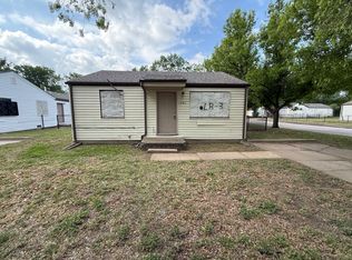 1501 E Arnold St, Wichita, KS 67214