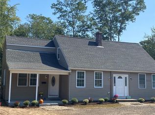 394 Arnold Rd, Coventry, RI 02816