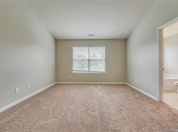 5th image of 9362 Greenheather Dr