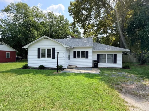 1210 Market St, Denton, MD 21629