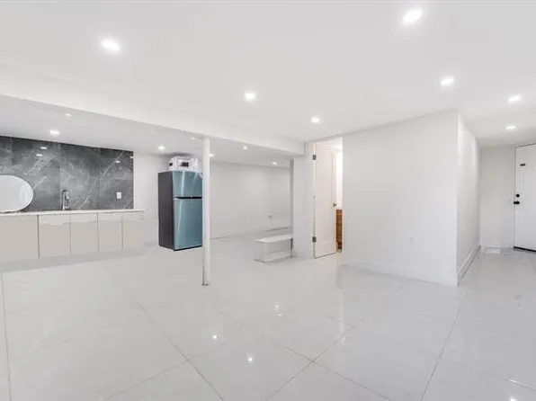 704 Palisade Avenue image 1 of 14