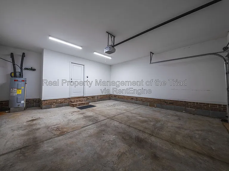 832 Prince Edward Rd — Photo 31