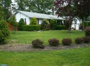 1456 E Walnut Rd, Vineland, NJ 08361