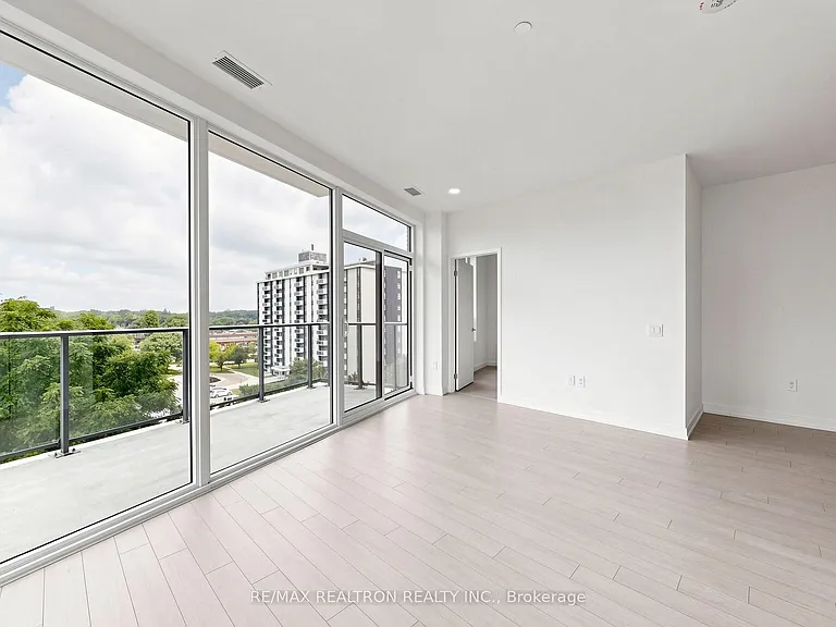 4010 Eglinton Ave W #702 — Photo 17