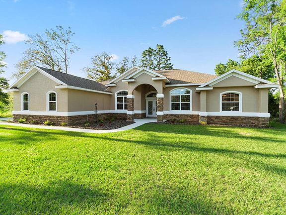 3rd image of 8817 SE 159th Ln