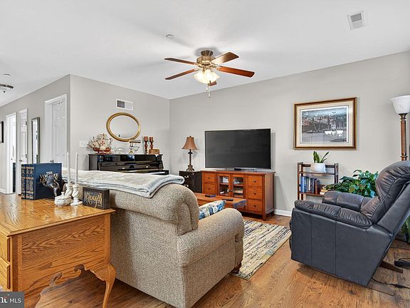 5th image of 1332 Pleasant View Dr #75