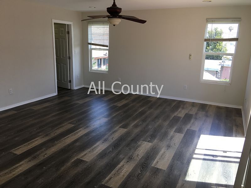 2nd image of 4125 W 163rd St